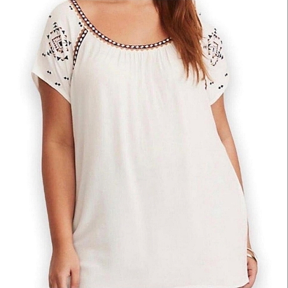 Torrid Embroidered Ivory Crepe Rayon Dolman Blouse Top Sz 3X NWT - Picture 4 of 15
